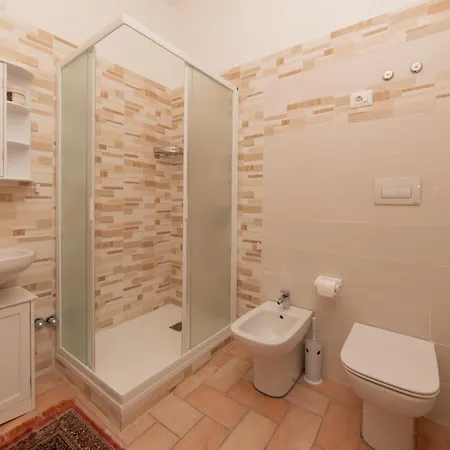 Pavone Bianco דירה טבוליה